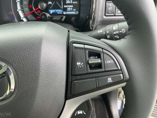 Mazda Flair Crossover 11