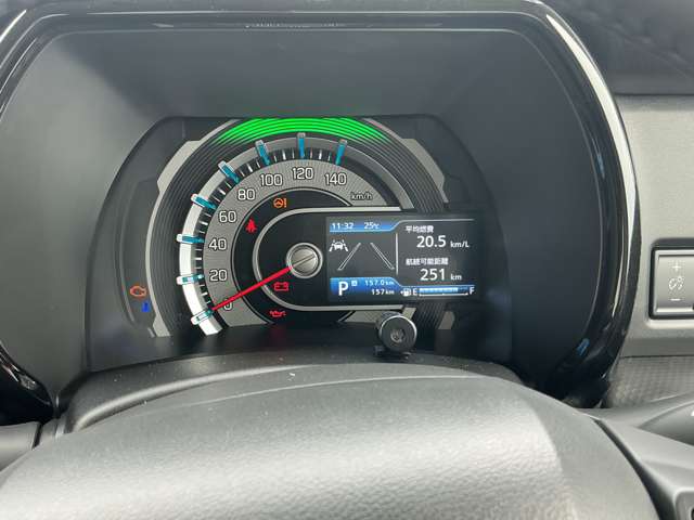 Mazda Flair Crossover 6