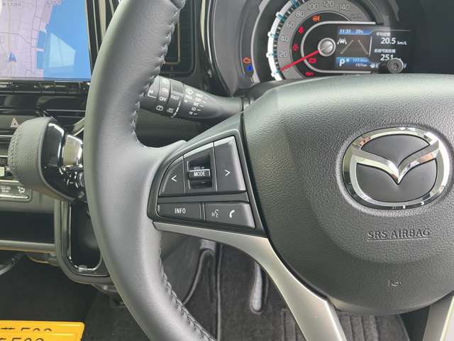 Mazda Flair Crossover 10