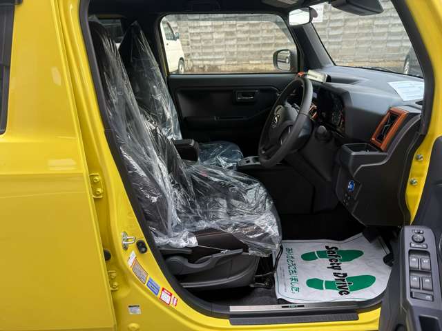 Daihatsu Taft 6