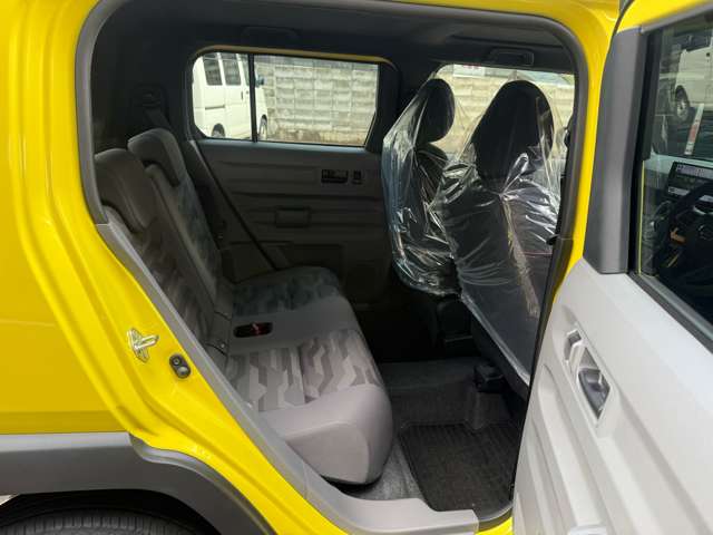 Daihatsu Taft 7