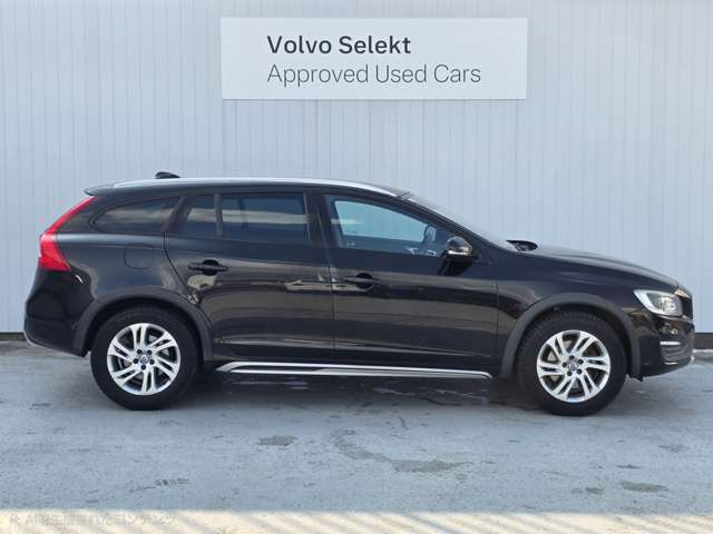 Volvo V60 Cross Country 5