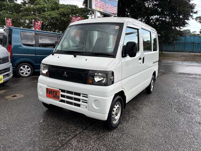 Mitsubishi Minicab Van 5