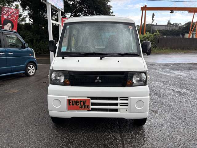 Mitsubishi Minicab Van 7