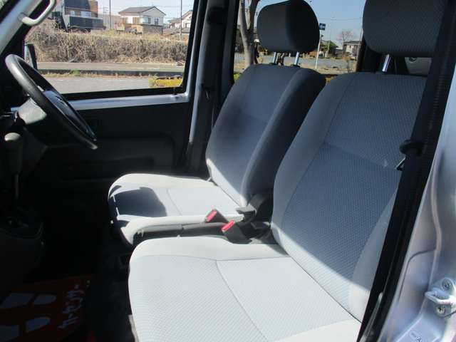 Daihatsu Hijet Deck Van 11