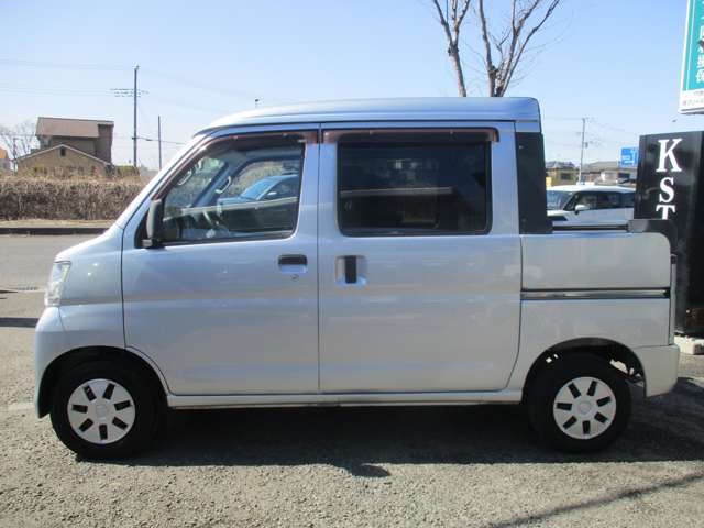 Daihatsu Hijet Deck Van 10