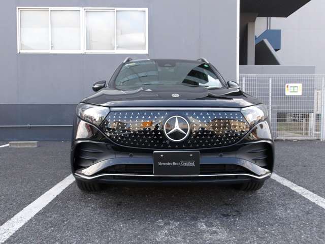 Mercedes-Benz EQB 2