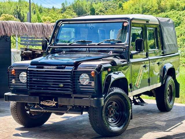Land Rover Defender 2