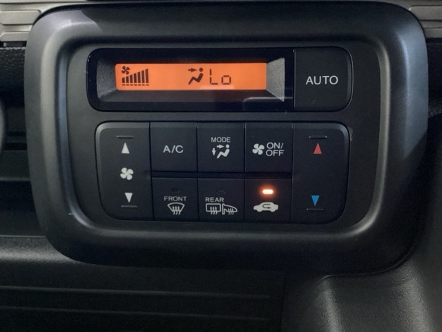 Honda N-VAN 11