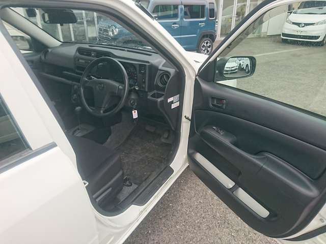 Toyota Succeed Van 12