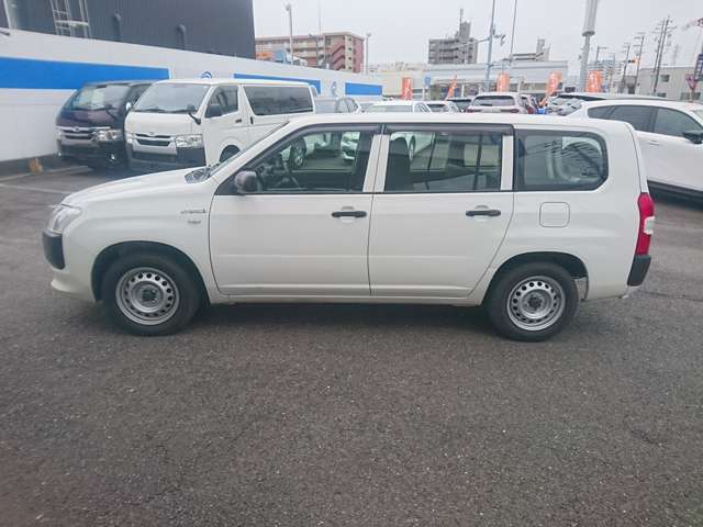 Toyota Succeed Van 8