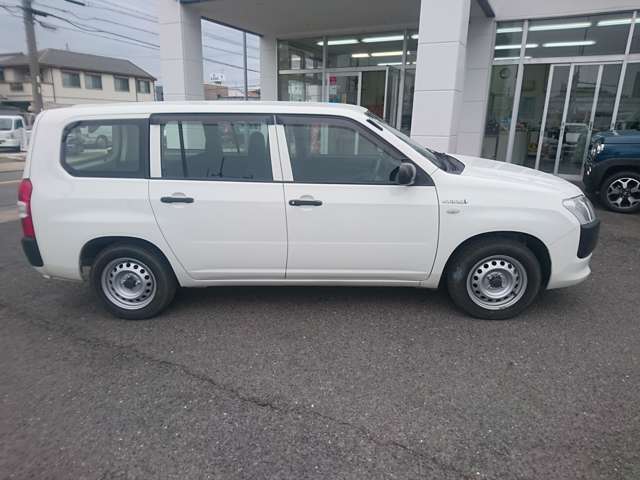 Toyota Succeed Van 9