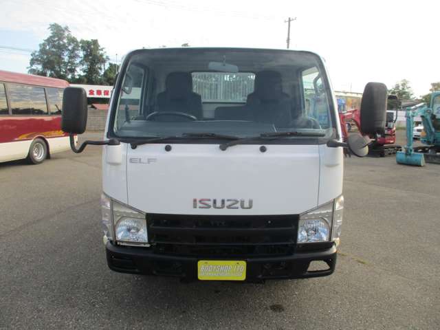 Isuzu Elf 3