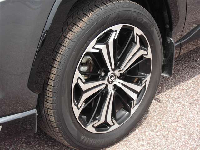 Toyota RAV4 PHV 8