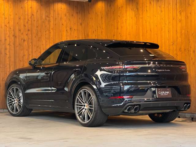Porsche Cayenne Coupe 7