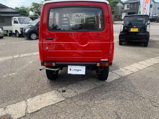 Suzuki Jimny 4