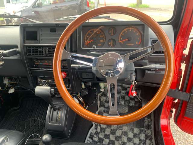 Suzuki Jimny 9