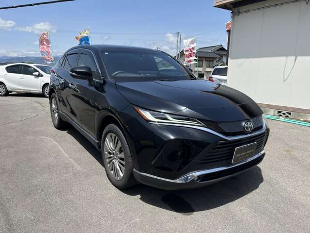 Toyota Harrier 3