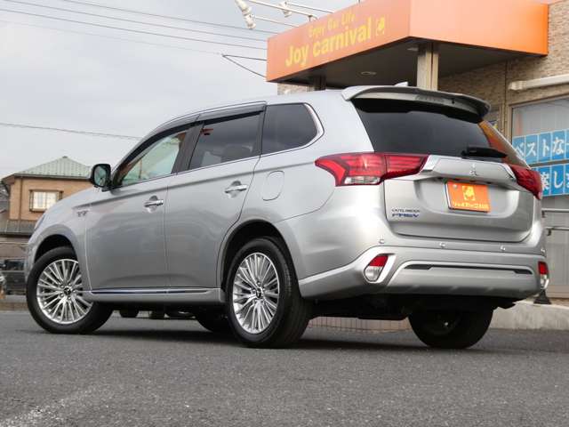 Mitsubishi Outlander PHEV 6