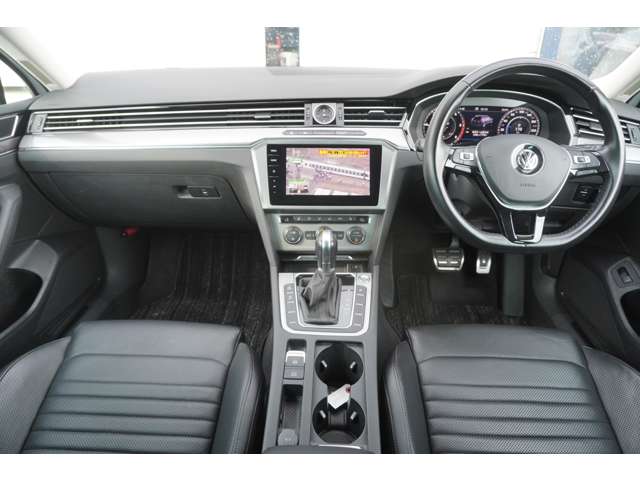 Volkswagen Passat Alltrack 2