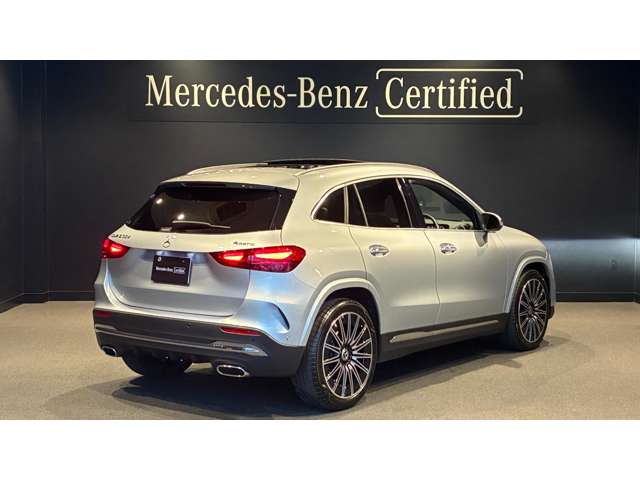 Mercedes-Benz GLA-Class 8