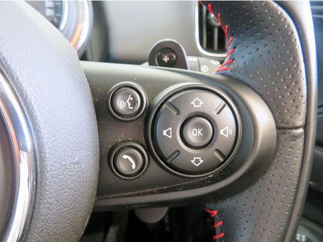 MINI Crossover 11