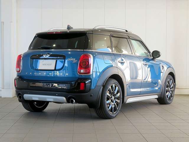 MINI Crossover 2