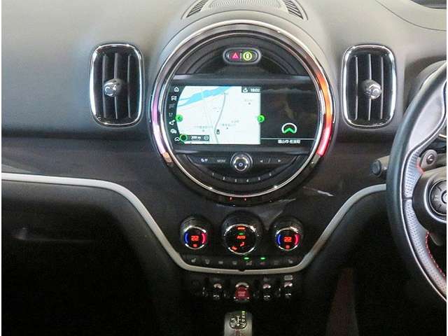 MINI Crossover 8