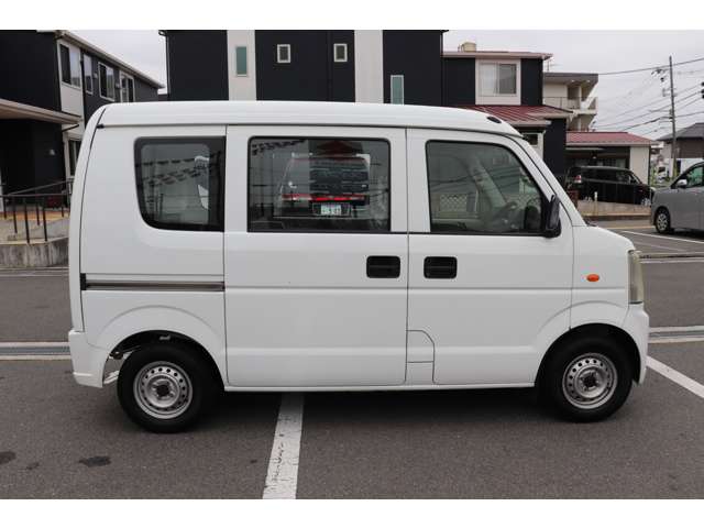 Nissan NV100 Clipper 5