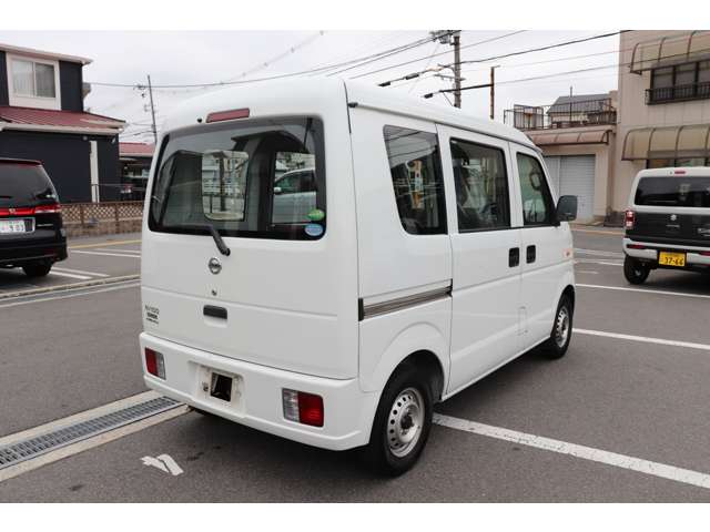 Nissan NV100 Clipper 6