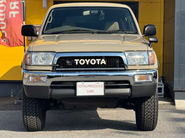 Toyota Hilux Surf 3