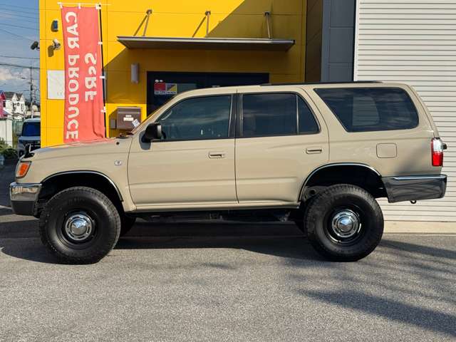 Toyota Hilux Surf 6