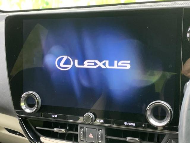 Lexus NX 4