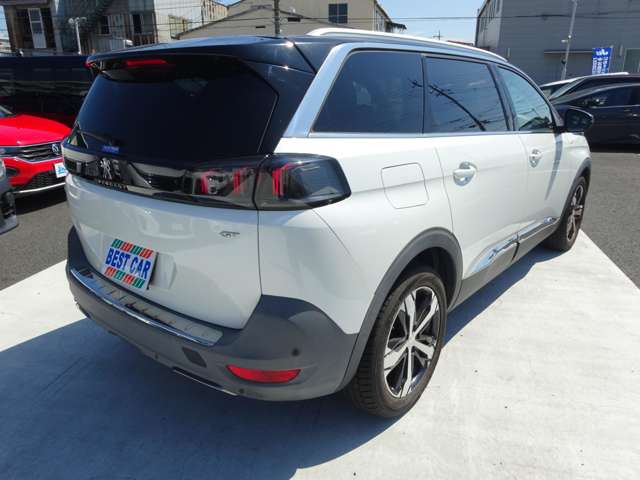 Peugeot 5008 8