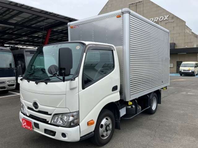Hino Dutro 6