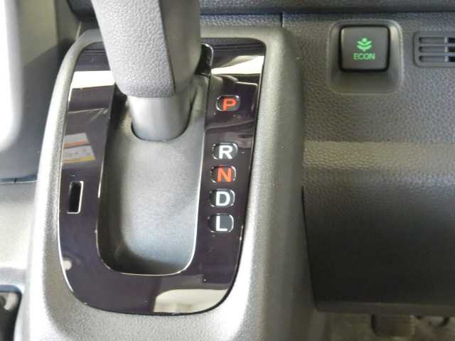 Honda N-VAN 10