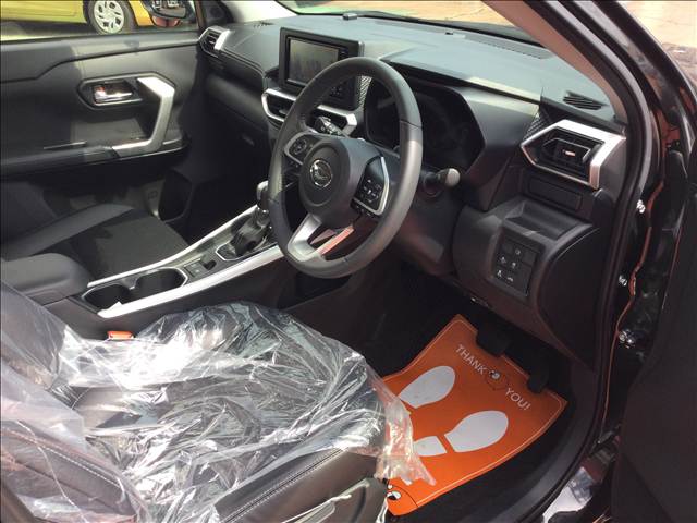 Daihatsu Rocky 10