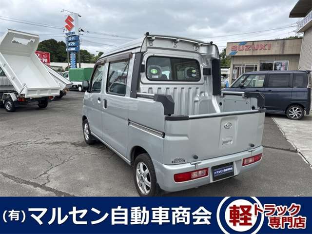 Daihatsu Hijet Deck Van 4