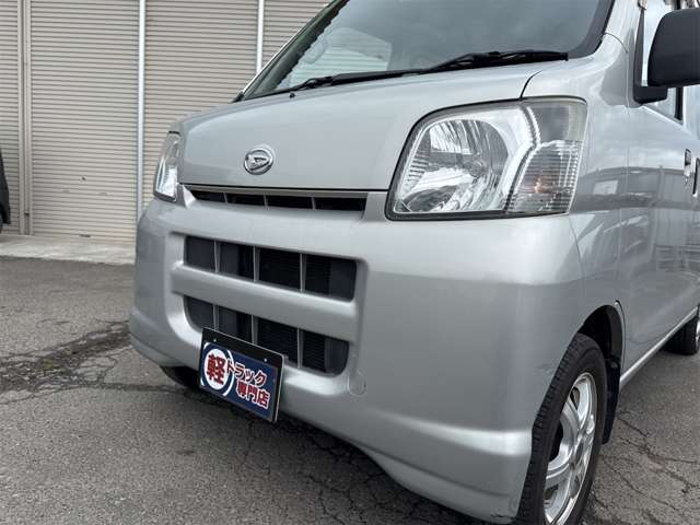Daihatsu Hijet Deck Van 10