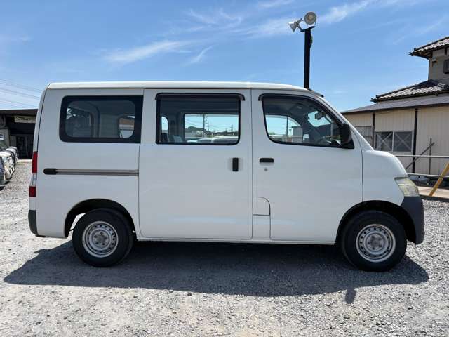 Toyota Town Ace Van 9