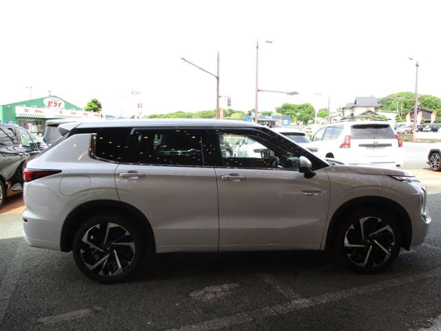 Mitsubishi Outlander 6
