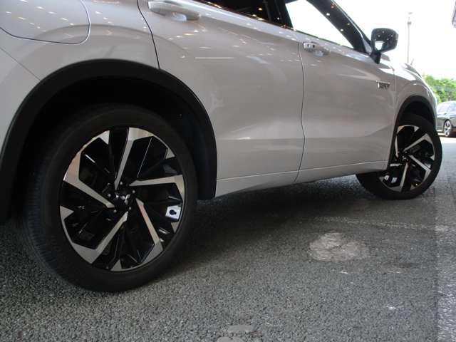 Mitsubishi Outlander 7
