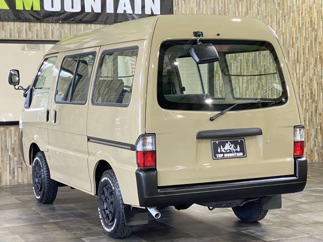 Nissan Vanette 11