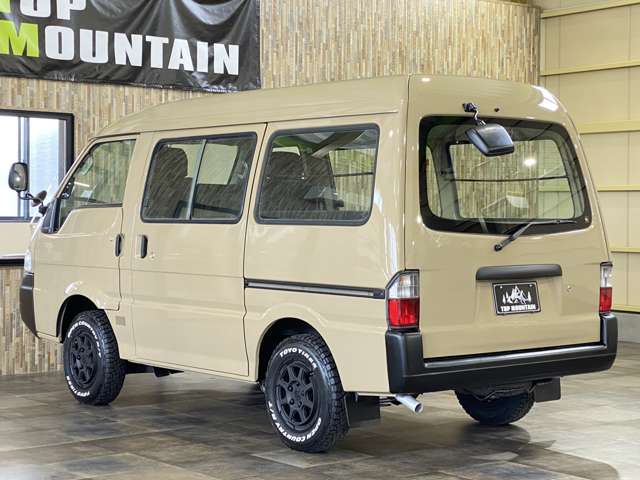 Nissan Vanette 3