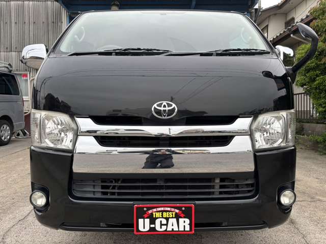 Toyota Hiace Van 3