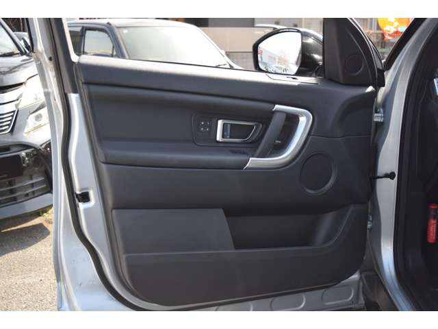 Land Rover Discovery Sport 12