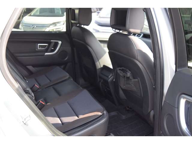 Land Rover Discovery Sport 8