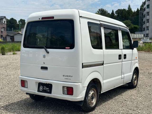Suzuki Every 11