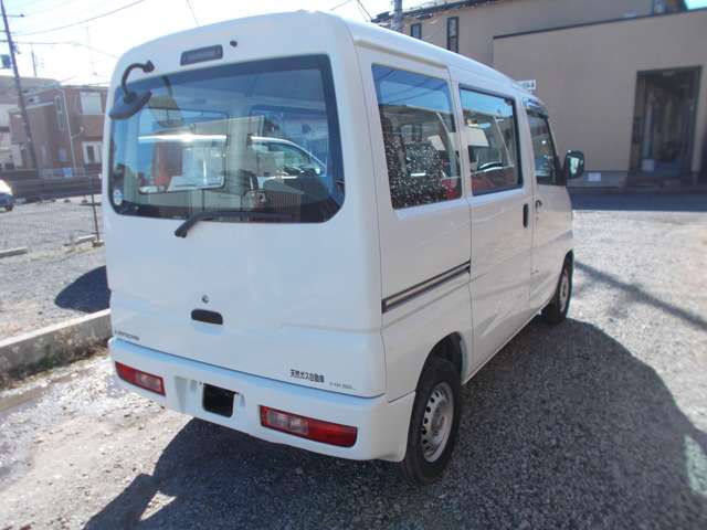 Mitsubishi Minicab Van 7