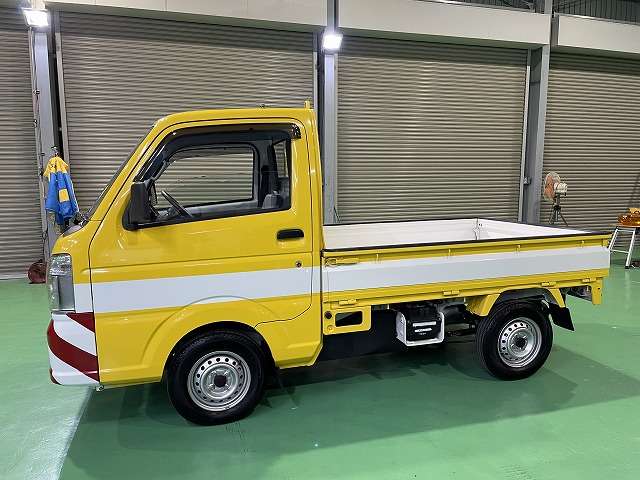 Mazda Scrum Truck 9